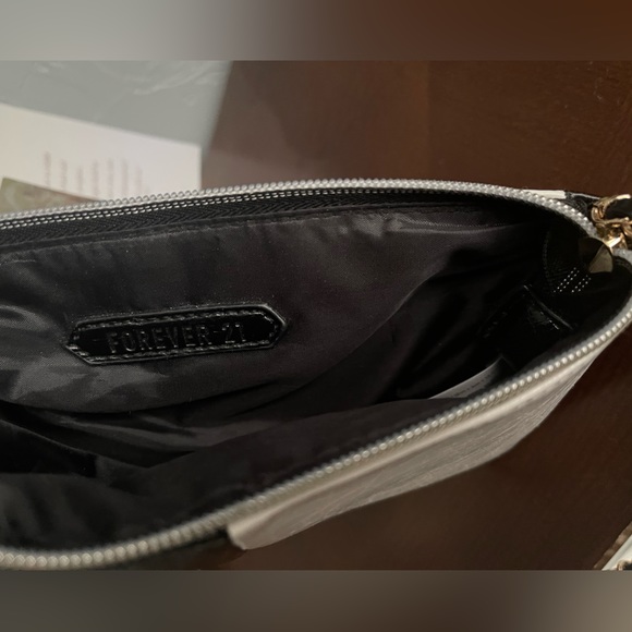 Forever 21 Black and White Purse with Gold and Black Chain Strap - Picture 3 of 5